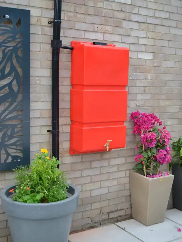 100 Litre Wall Mounted Water Butts - Red