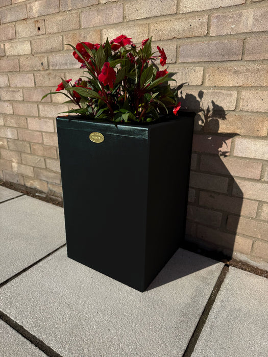 Shepreth Garden Planter - Black